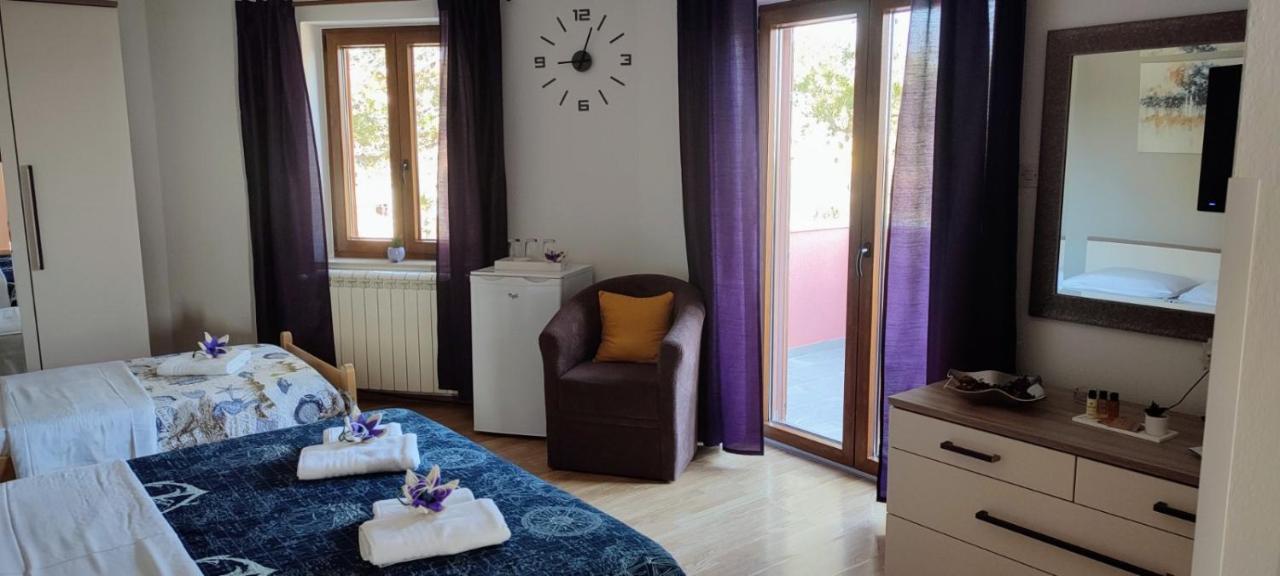 Sobe Bukaleta Loznati Bed and Breakfast Buitenkant foto